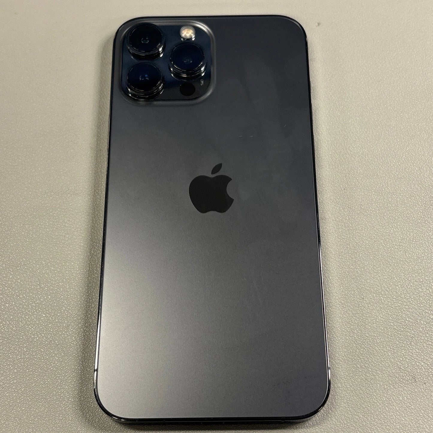 Original Unlocked iPhone 13 Pro Max 6.7" Super Retina OLED 128GB 256GB ROM 6GB RAM A15 IOS Face ID NFC 5G LTE Mobile Phone